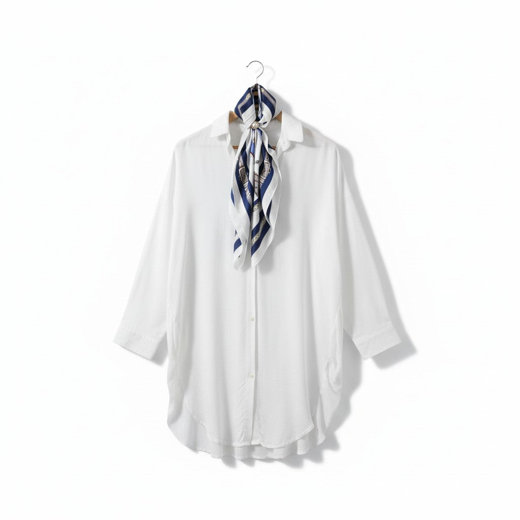 Weiße Oversize-Bluse mit klassischem Kragen